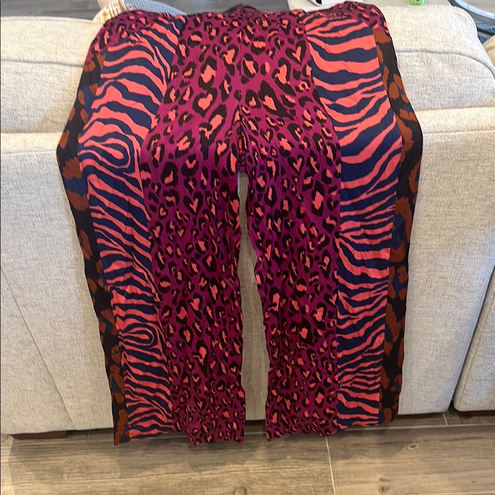 Farm RIO from Anthropologie Vibrant Animal Print Pants…silky material